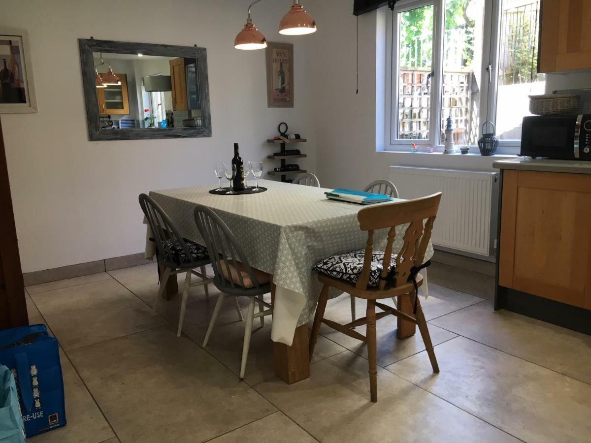 הוילה Stunning 4 Bed Townhouse In Central דוליש מראה חיצוני תמונה
